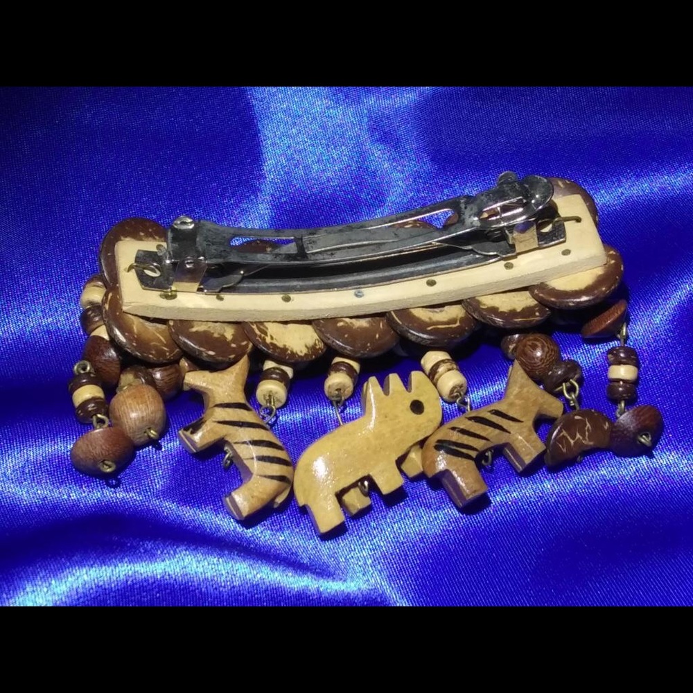 Vintage barrette (wood)